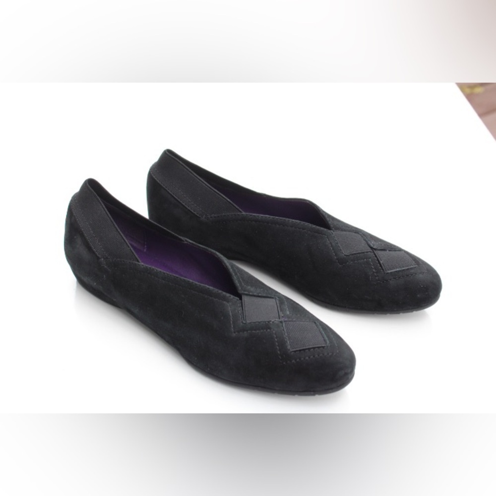 NWOT VanEli flats